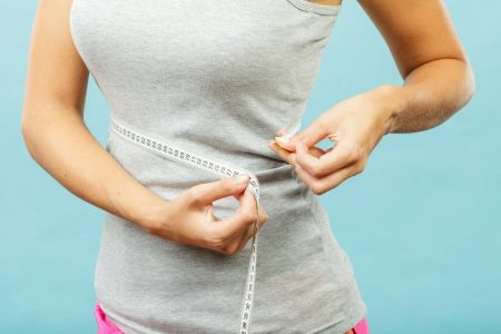 تمارين يمكنك ممارستها بالمنزل لتحصلي على خصر نحيف