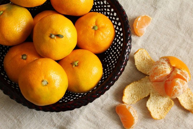 البرتقال واليوسفي فيتامين سي بدون سعرات حرارية