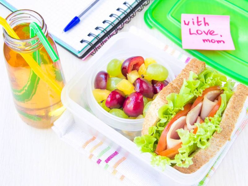 لطفلك  وجبات صحية في الحقيبة المدرسية