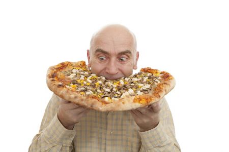 دراسة أمريكية: 35 نوع طعام يسبب الإدمان … والبيتزا في المقدمة