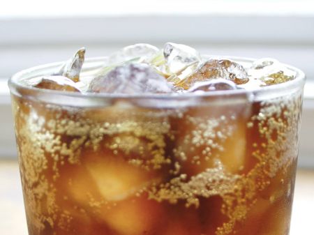 بريطانيا تحارب السمنة بزيادة الضرائب على المشروبات الغازية