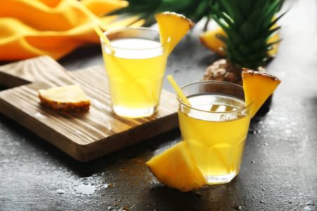 مشروب الأناناس للتغلب على حرارة الطقس ومفيد للهضم وحرق الدهون