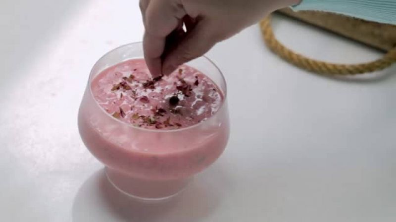 مهلبية الأرز بالورد