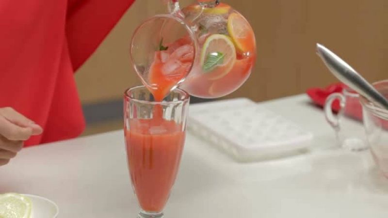 عصير الفراولة والليمون و مربى الفراولة