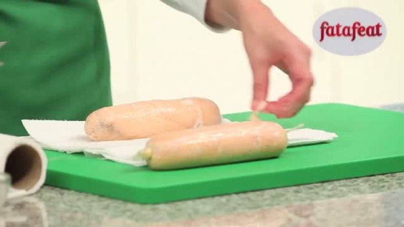 لفائف السلمون مع الهليون بالسمسم و البطاطس المقلية على شكل كمثرى -…