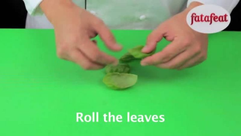 Lesson: Shredding herbs - Fatafeat Academy - Fatafeat