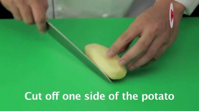 Lesson: How to cut potatoes into large dices - Fatafeat Academy -…