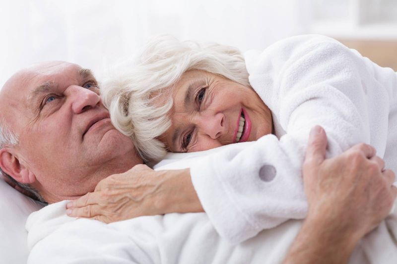 دراسة: وجود شريك الحياة يقلّل احتمال إصابتك بأمراض الشيخوخة