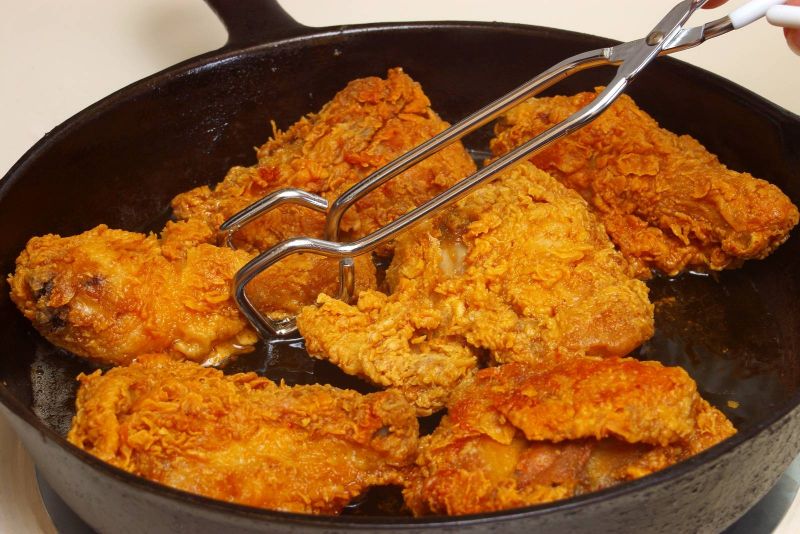5 طرق سريعة وصحية لطهي الدجاج بعيدا عن أضرار زيت القلي