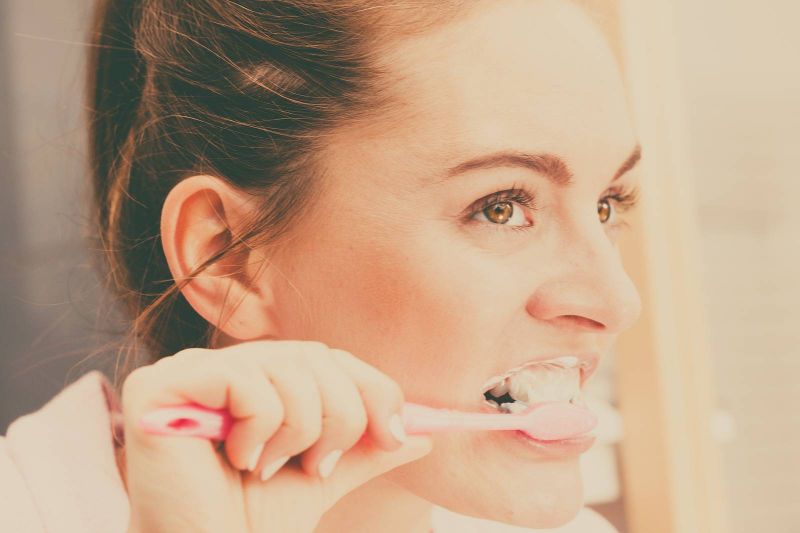 احذريها  5 وصفات تساعد على تبييض الأسنان لكن لها أضرار كثيرة