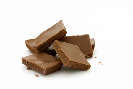 دراسة: "تحسين أداء المخ" أحدث فوائد الشوكولاتة وجرب تلك الوصفات لعملها