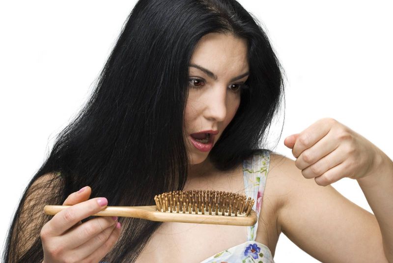 فيتاميناتك في رمضان (26): أفضل الفيتامينات لمنع تساقط الشعر