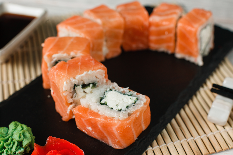 طريقة عمل السوشي بالمنزل وتمتعي بالمذاق الياباني في أطباقك