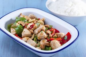 الدجاج بالكاجو على الطريقة الصينية