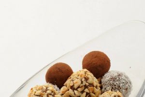 كيك الفستق الحلبي مع كريمة الحلاوة