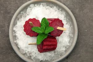 مثلجات توت العليق الأزرق