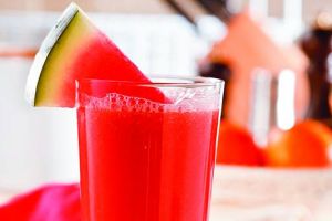 عصير البطيخ والشمام