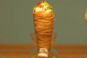 كورنيه كنافة بالقشطة