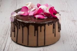 كيك الشوكولاتة بالزنجبيل